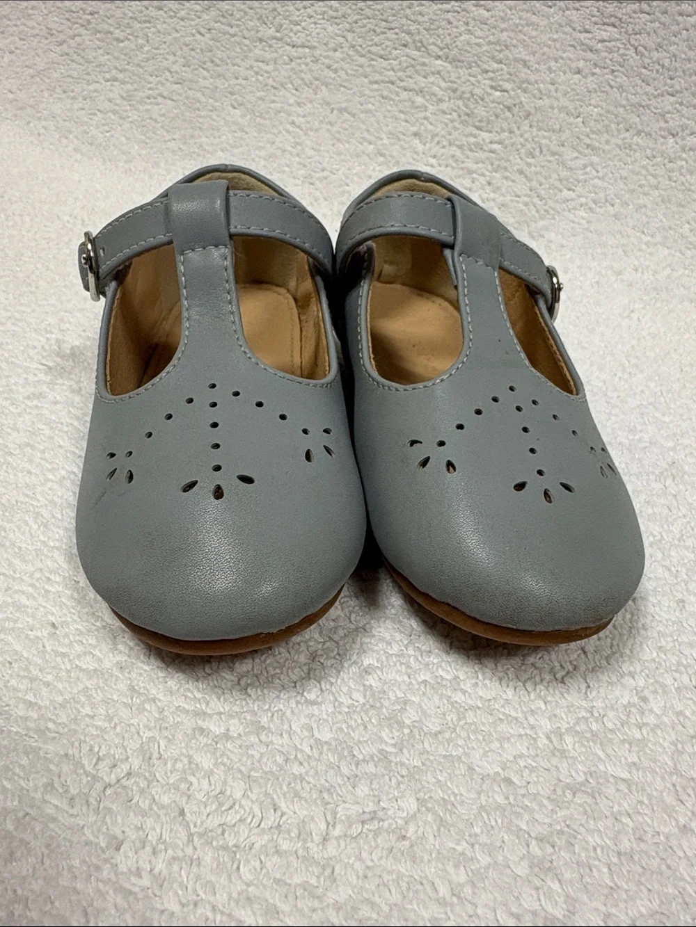 Thee bron Girls T-Strap Dress Shoes in Light blue Gray color girls size 8
